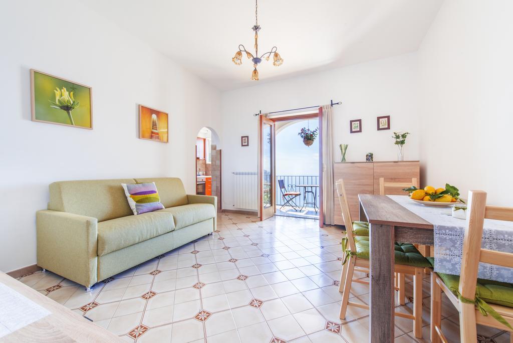 L'Uliveto Bed & Breakfast โปซิตาโน ภายนอก รูปภาพ