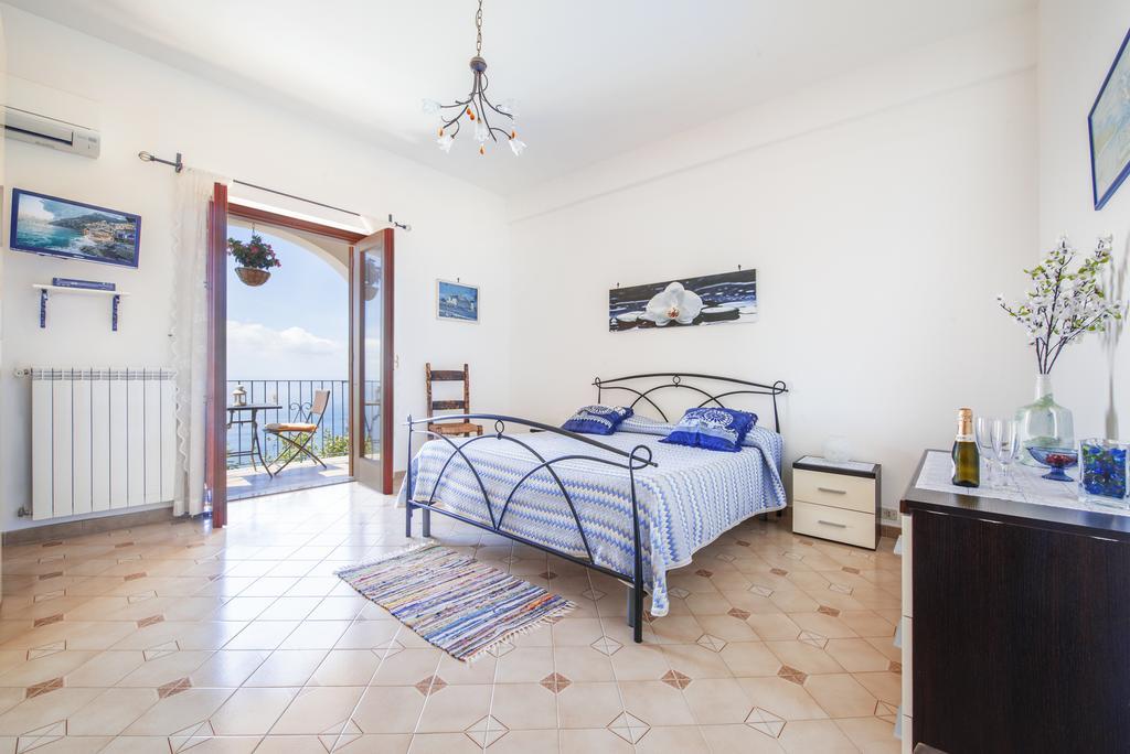 L'Uliveto Bed & Breakfast โปซิตาโน ภายนอก รูปภาพ